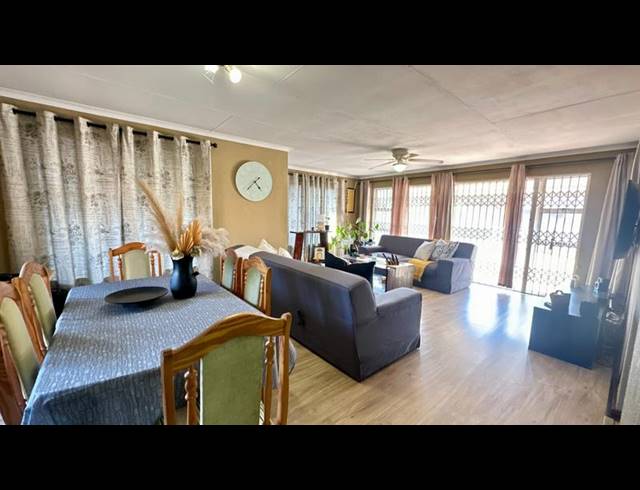 3 BEDROOM HOUSE FOR SALE IN ELANDSPARK